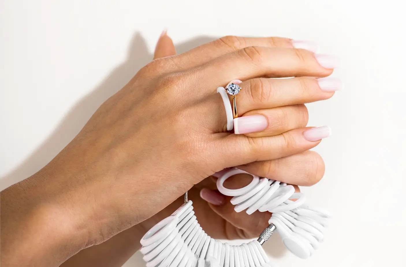 Photo of the hand with the ring